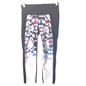 Athleta womans size xs leggings with bag zipper like new condition